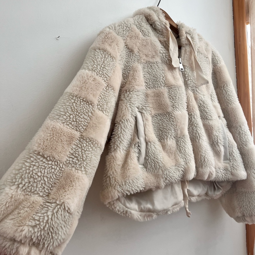 Anthropologie Faux Fur Coat - Picture 3 of 6